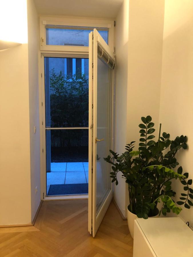 Quiet Apartment Next To Belvedere & Central Station Bécs Kültér fotó