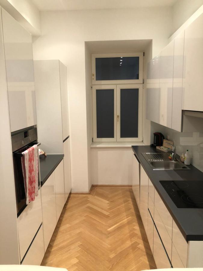 Quiet Apartment Next To Belvedere & Central Station Bécs Kültér fotó