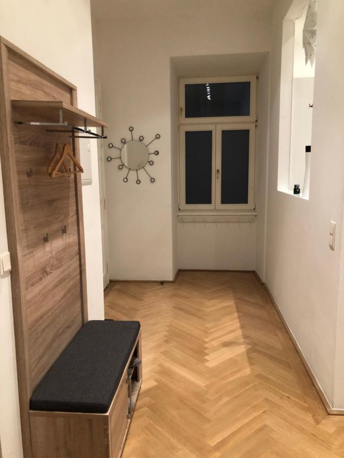 Quiet Apartment Next To Belvedere & Central Station Bécs Kültér fotó