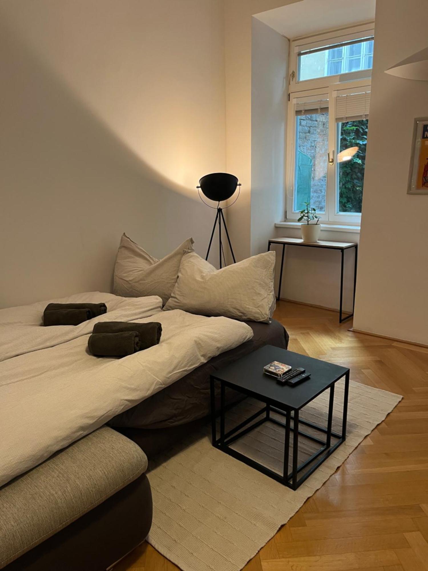 Quiet Apartment Next To Belvedere & Central Station Bécs Kültér fotó